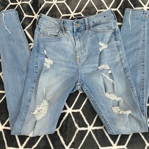 Hollister curvy high-rise super skinny jeans